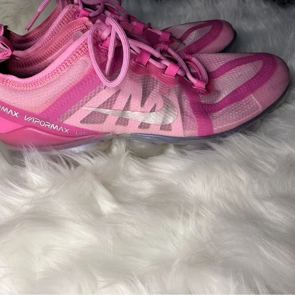 Pink Nike Women’s  Vapormax Shoes - Picture 4 of 10